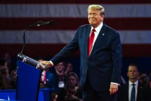 negociacoes-com-ira-avancam-em-sigilo,-diz-trump-sobre-conversas-diplomaticas