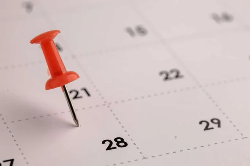 feriado-do-trabalhador-atrasa-calendario-de-pagamentos-aos-profissionais