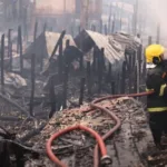 explosao-de-botijao-de-gas-causa-incendio-e-atinge-30-casas-em-manaus.-video