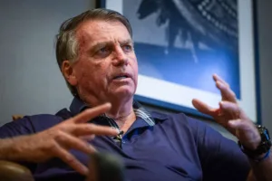 boletim-atualiza-estado-clinico-de-bolsonaro-neste-domingo;-confira