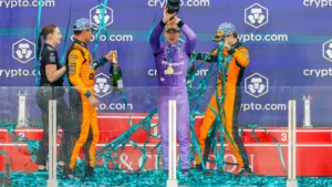 com-vitoria-no-gp-de-miami,-kimi-antonelli-completa-tres-vitorias-seguidas-na-formula-1