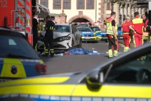 carro-atropela-multidao-e-mata-dois-no-centro-de-leipzig,-na-alemanha-–-folha-de-s.paulo