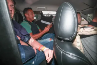 bolsonaro-retorna-para-a-prisao-domiciliar-apos-receber-alta-nesta-2a