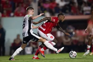 com-um-jogador-a-mais,-vila-nova-fica-no-empate-com-o-athletic-mg-no-oba