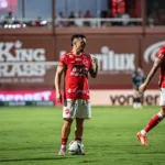 “nao-tem-terra-arrasada”,-diz-joao-vieira-apos-empate-do-vila-nova-contra-athletic-mg