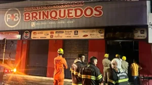 incendio-atinge-loja-de-brinquedos-em-goiania-pela-2a-vez-em-um-mes