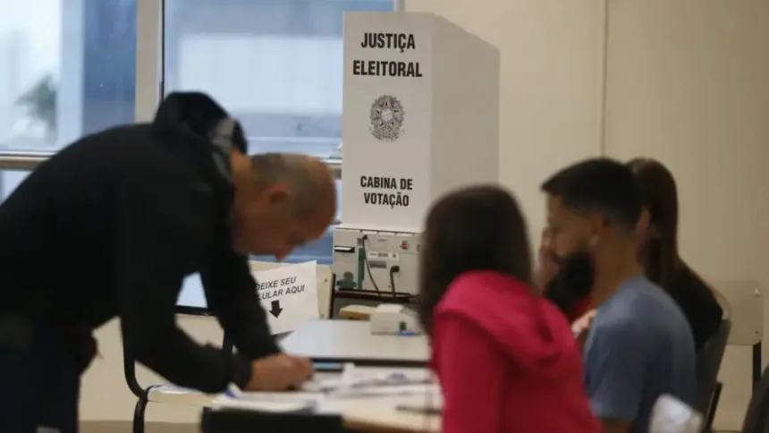 go:-numero-de-pesquisas-de-intencao-de-voto-e-370%-maior-do-que-registrado-em-2022