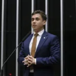 nikolas-reage-a-suspensao-de-deputados-bolsonaristas:-‘vergonhoso’-–-estado-de-minas