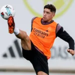 valverde-e-tchouameni-discutem-e-trocam-empurroes-em-treino-do-real-madrid,-diz-jornal