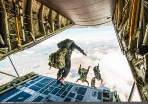 paraquedistas-do-exercito-sofrem-acidente-durante-salto-de-treinamento-em-anapolis