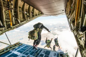 paraquedistas-do-exercito-sofrem-acidente-durante-salto-de-treinamento-em-anapolis