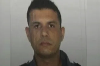 pm-que-ajudou-patroa-a-torturar-domestica-gravida-se-entrega-a-policia
