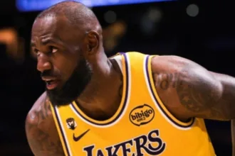thunder-vence-lakers-por-125-107-e-redick-diz-que-lebron-e-prejudicado-por-arbitros