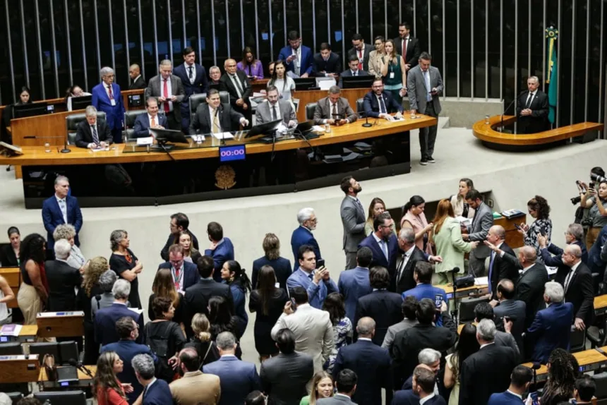 o-que-muda-com-a-lei-da-dosimetria-e-como-bolsonaro-pode-se-beneficiar