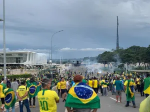 8/1:-condenados-ameacam-reagir-se-governo-lula-judicializar-dosimetria.-veja-video