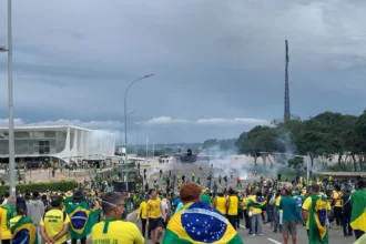 8/1:-condenados-ameacam-reagir-se-governo-lula-judicializar-dosimetria.-veja-video