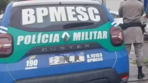 diretora-de-colegio-aciona-pm-apos-aluna-‘endemoniada’-tentar-agredir-colegas-e-‘flutuar’-em-sala-de-aula-em-goiania