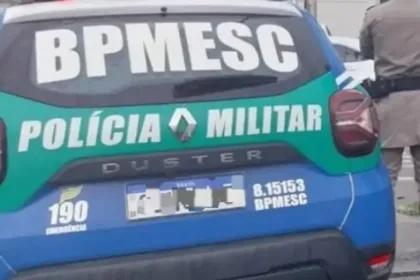 diretora-de-colegio-aciona-pm-apos-aluna-‘endemoniada’-tentar-agredir-colegas-e-‘flutuar’-em-sala-de-aula-em-goiania