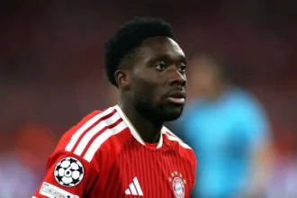 bayern-confirma-lesao-de-lateral,-que-pode-ficar-fora-da-copa-do-mundo