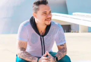 cantor-sertanejo-adriano-muniz-morre-em-vicente-pires