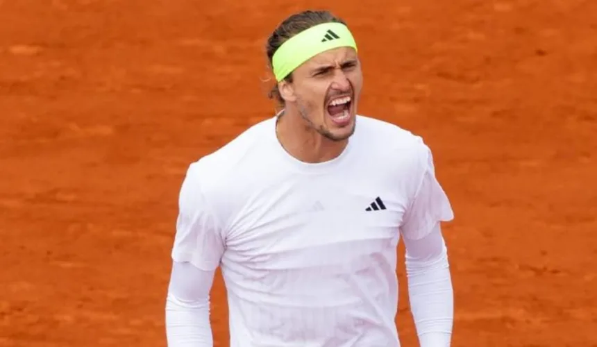 zverev-capitaliza-quebra-de-servico-imediata-e-lidera-jogo-contra-blockx-no-atp-roma,-superando-mal-estar