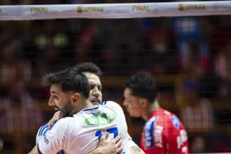 sada-cruzeiro-bate-campinas-e-conquista-decimo-titulo-da-superliga-masculina-de-volei