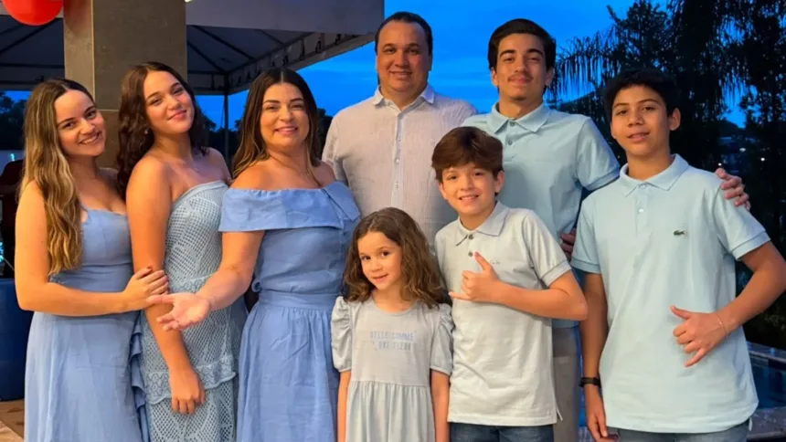 familia-de-goiania-emociona-ao-adotar-tres-irmaos-e-celebrar-o-dia-das-maes-com-seis-filhos