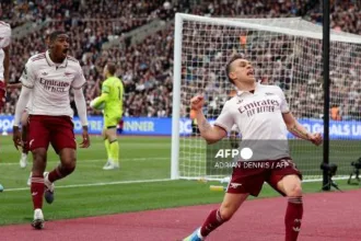 arsenal-bate-west-ham,-amplia-vantagem-sobre-city-e-ve-titulo-mais-proximo-–-uol