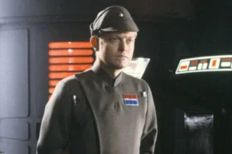 ator-michael-pennington-morre-aos-82-anos-apos-carreira-marcada-por-star-wars-e-hamlet
