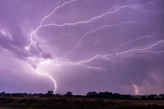 imgw-alerta-para-tempestades-violentas-em-14-regioes-da-polonia-nesta-segunda