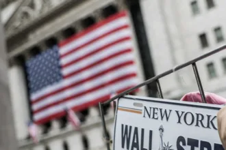wall-street-faz-pausa-apos-rali-recorde-com-estagnacao-de-negociacoes-entre-eua-e-ira-–-infomoney