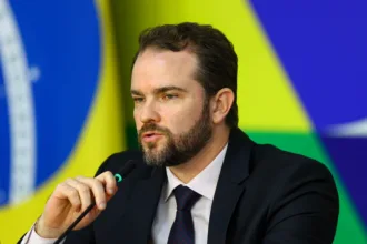 durigan-diz-que-fez-apelo-a-motta-por-votacao-do-pl-dos-combustiveis