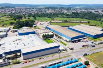 incendio-destroi-industria-de-alimentos-cicopal,-em-senador-canedo