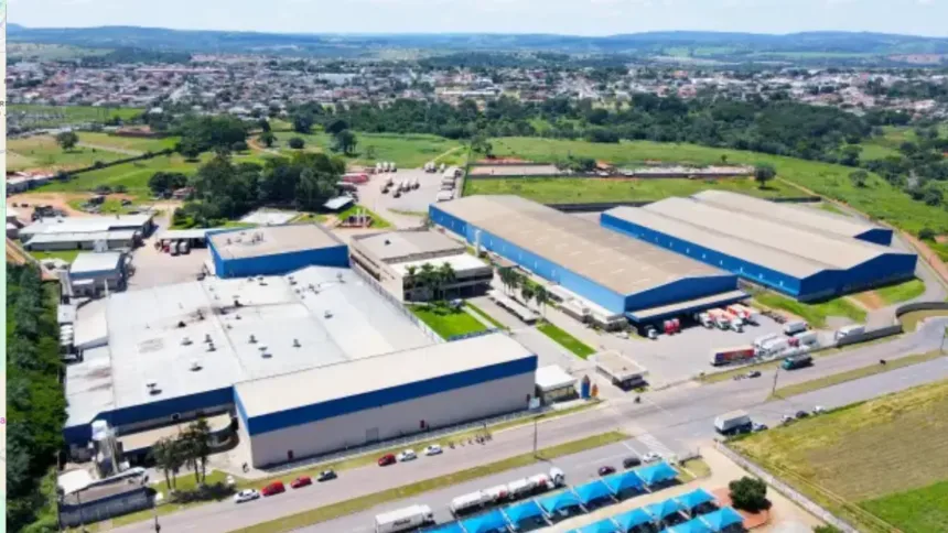 incendio-destroi-industria-de-alimentos-cicopal,-em-senador-canedo