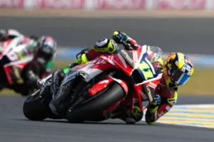 motogp:-diogo-moreira-comenta-sobre-erro-no-gp-da-franca,-mas-ressalta-que-foco-e-evoluir