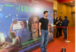 joao-guilherme-participa-de-pre-estreia-de-‘o-rei-da-internet’-em-goiania;-veja