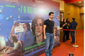 joao-guilherme-participa-de-pre-estreia-de-‘o-rei-da-internet’-em-goiania;-veja
