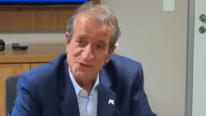 valdemar-defende-ciro-nogueira-no-palanque-de-flavio-bolsonaro-apos-operacao-da-pf