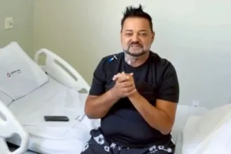 cantor-ray-recebe-alta,-agradece-oracoes-e-fala-em-voltar-aos-palcos