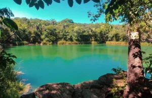 a-lagoa-“sem-fundo”-de-niquelandia:-os-misterios-e-lendas-que-cercam-o-local