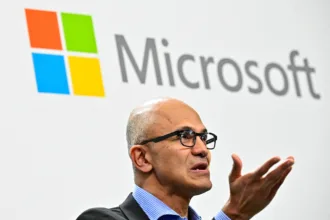 ceo-da-microsoft-diz-estar-‘muito-orgulhoso’-de-investimento-na-openai-em-julgamento-de-elon-musk