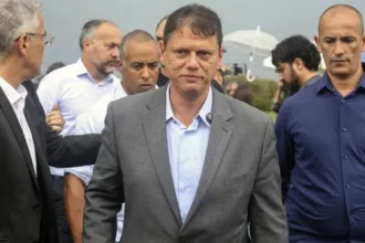 explosao-em-sp:-tarcisio-diz-que-moradores-serao-ressarcidos-e-que-casas-serao-‘recuperadas’