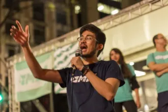 kim-kataguiri-diz-que-pm-deveria-“descer-a-borracha”-em-alunos-da-usp