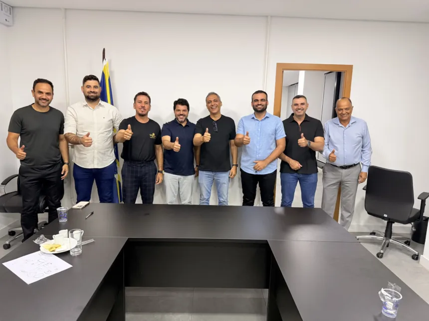 prefeitos-de-5-cidades-declaram-apoio-a-pre-candidatura-de-gayer-ao-senado