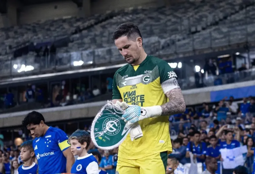 tadeu-tem-fratura-confirmada-e-vira-desfalque-do-goias-na-sequencia-da-serie-b