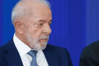 veja-videos-de-integrantes-do-governo-lula-defendendo-a-“taxa-das-blusinhas”-–-poder360