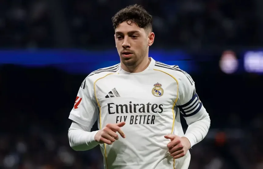 psg-monitora-crise-no-real-madrid-e-faz-contato-por-valverde-apos-briga-com-tchouameni,-diz-jornal