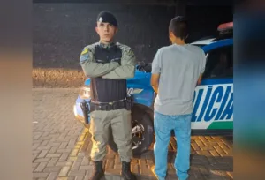 motorista-mantem-passageiros-trancados-em-onibus-apos-furto-de-celular-em-goiania;-suspeito-e-preso