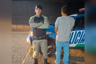 motorista-mantem-passageiros-trancados-em-onibus-apos-furto-de-celular-em-goiania;-suspeito-e-preso