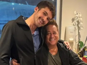 joao-guilherme-diverte-leonardo-ao-falar-sobre-cenas-intimas-em-novo-filme;-assista